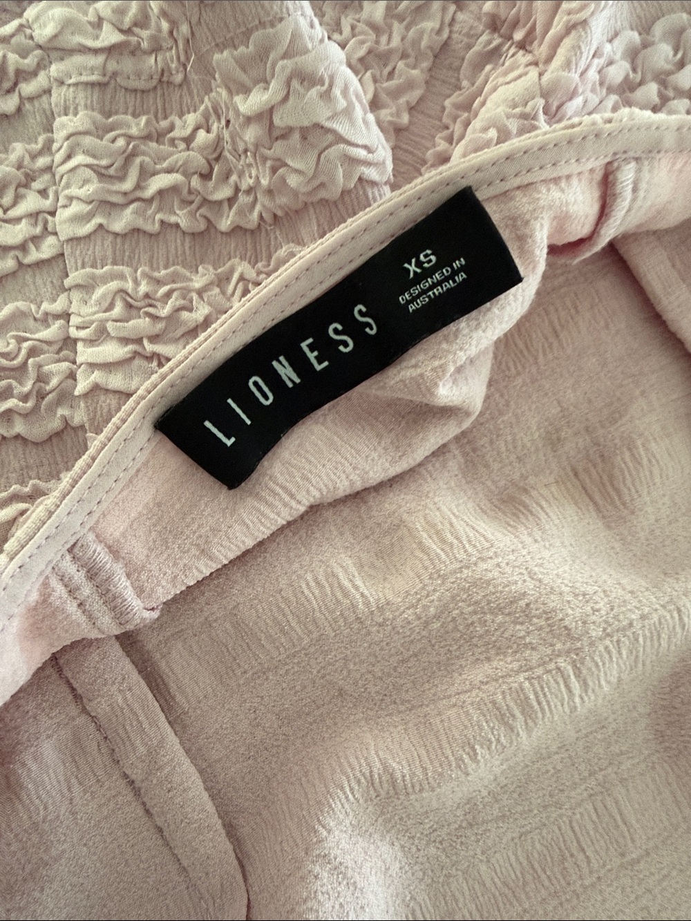 Lioness Ruffle Top - Picture 3 of 6